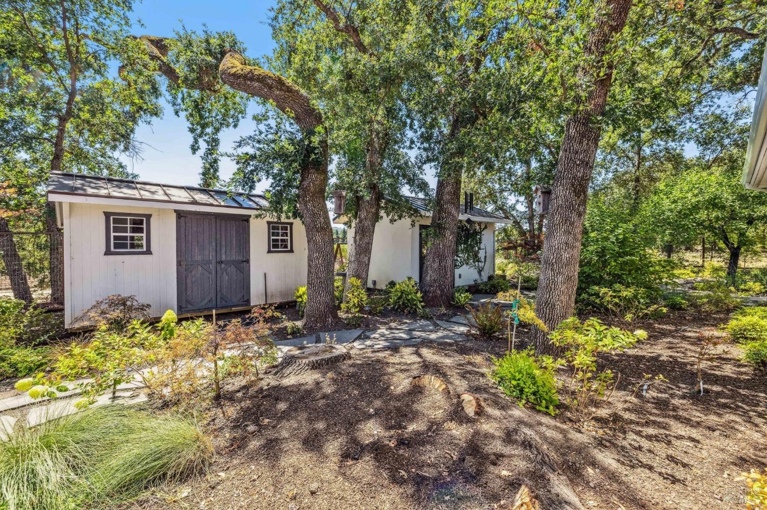 1929 Mora Avenue Calistoga CA 94515
