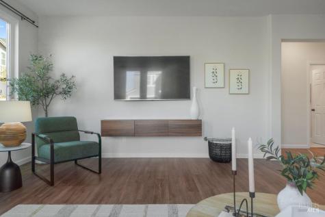 589 Sapphire Street Petaluma CA 94952