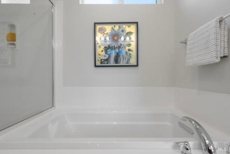589 Sapphire Street Petaluma CA 94952