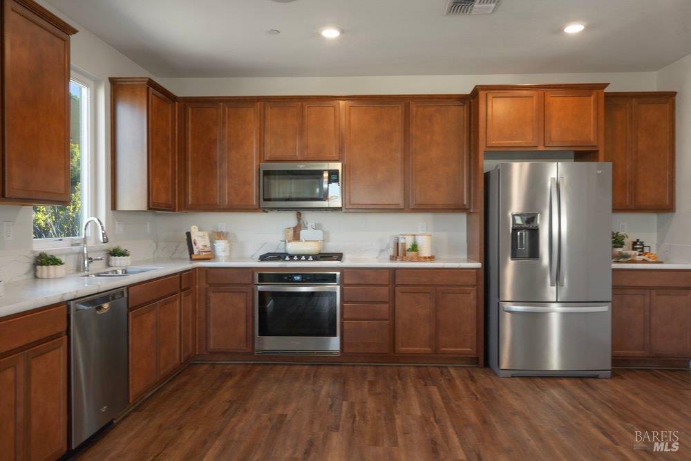 589 Sapphire Street Petaluma CA 94952