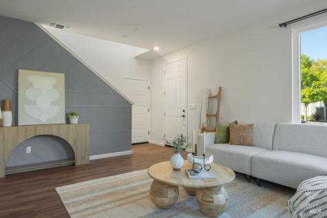 589 Sapphire Street Petaluma CA 94952