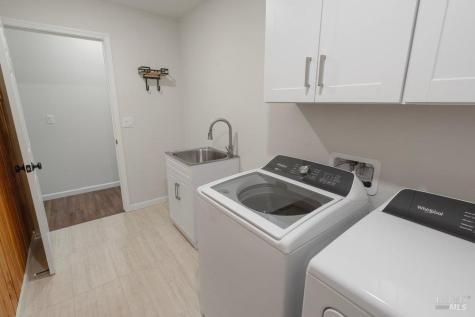 589 Sapphire Street Petaluma CA 94952
