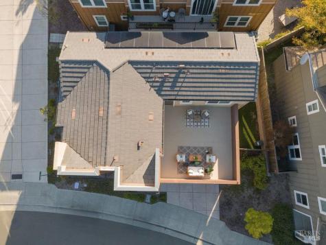 589 Sapphire Street Petaluma CA 94952