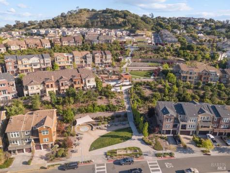 589 Sapphire Street Petaluma CA 94952