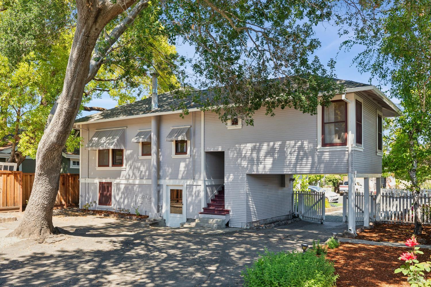 521 Patchett Street Napa CA 94559
