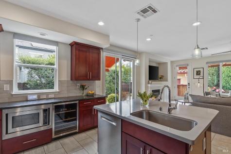 405 Brockman Lane Sonoma CA 95476