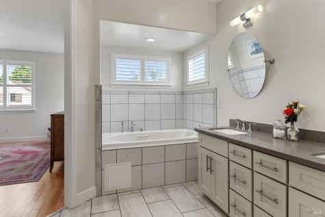 405 Brockman Lane Sonoma CA 95476