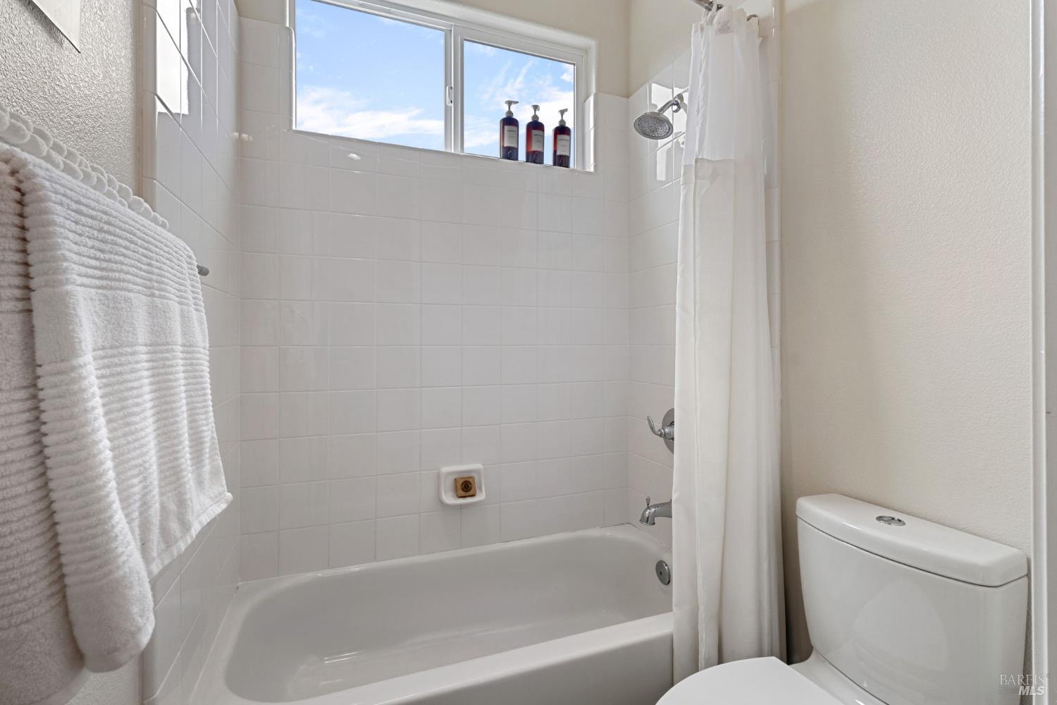 405 Brockman Lane Sonoma CA 95476