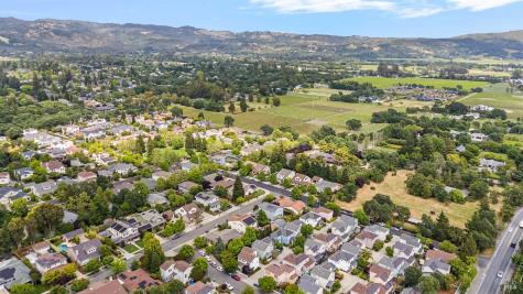 405 Brockman Lane Sonoma CA 95476