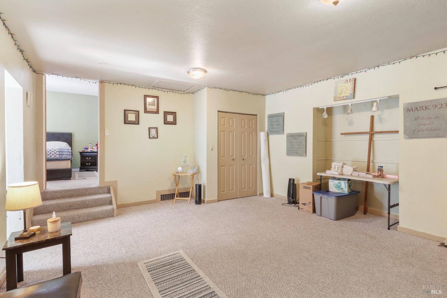 25 Redding Place Oakland CA 94619