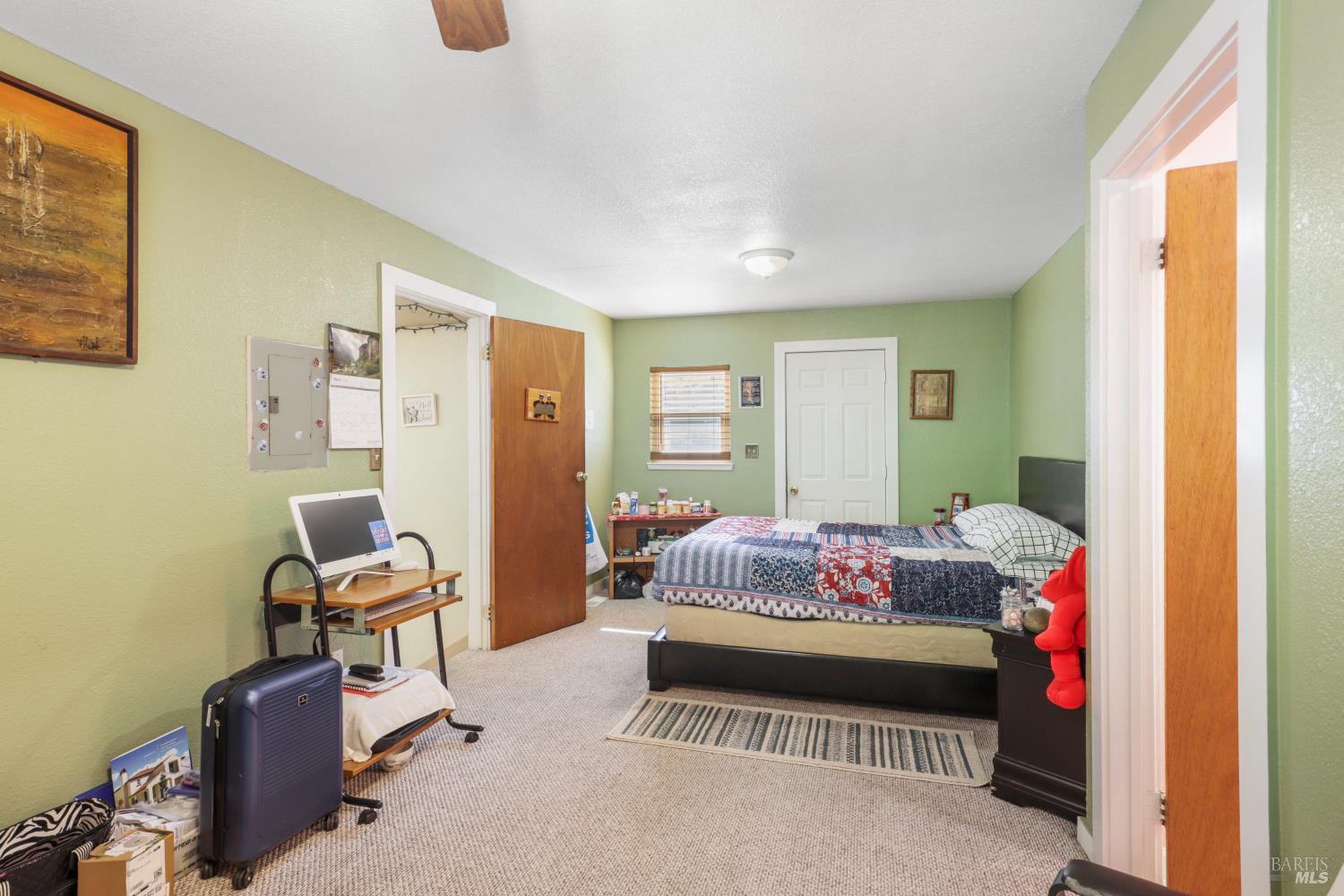 25 Redding Place Oakland CA 94619