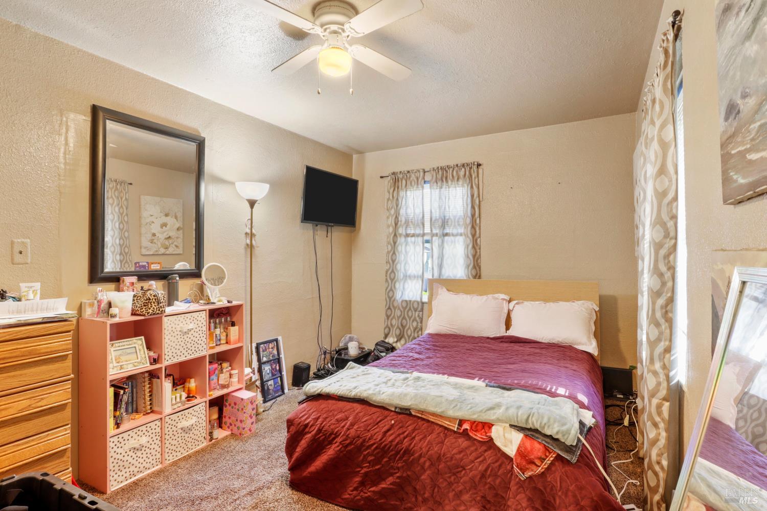 25 Redding Place Oakland CA 94619