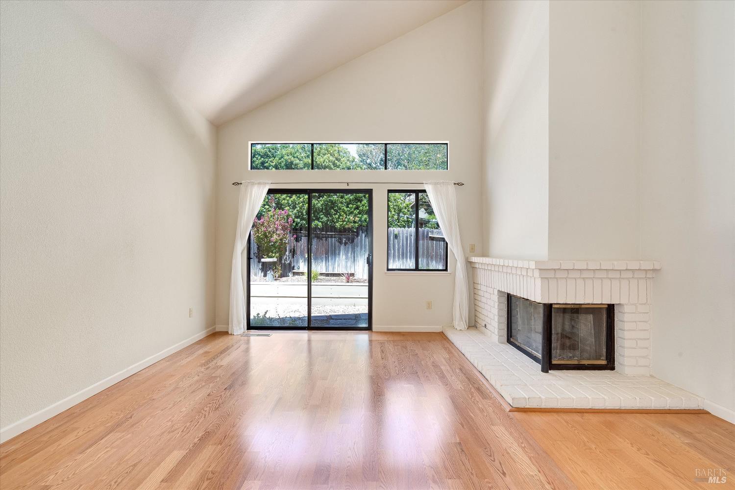 129 S Temelec Circle Sonoma CA 95476