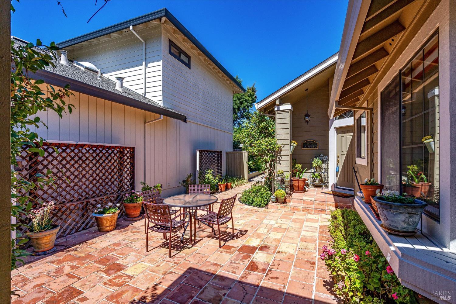 129 S Temelec Circle Sonoma CA 95476