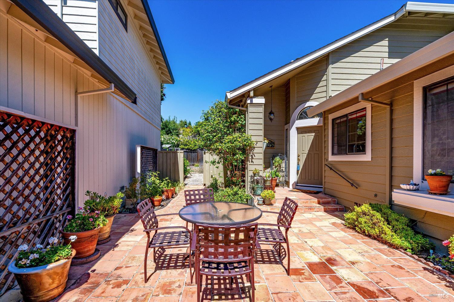 129 S Temelec Circle Sonoma CA 95476