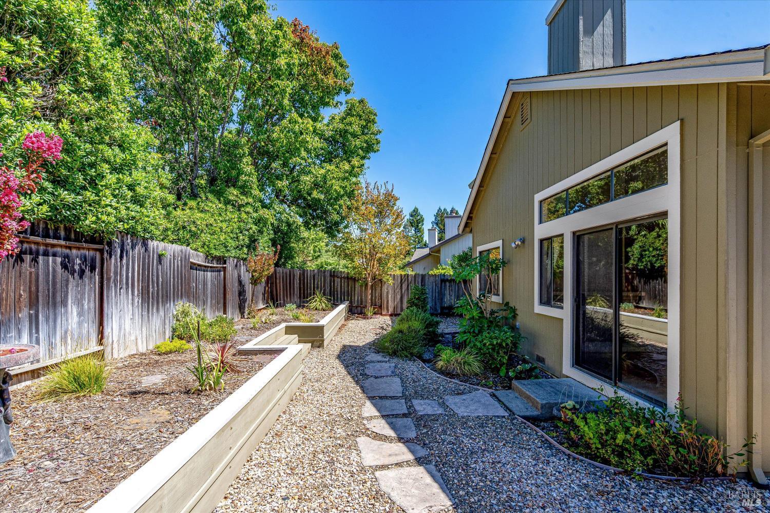 129 S Temelec Circle Sonoma CA 95476