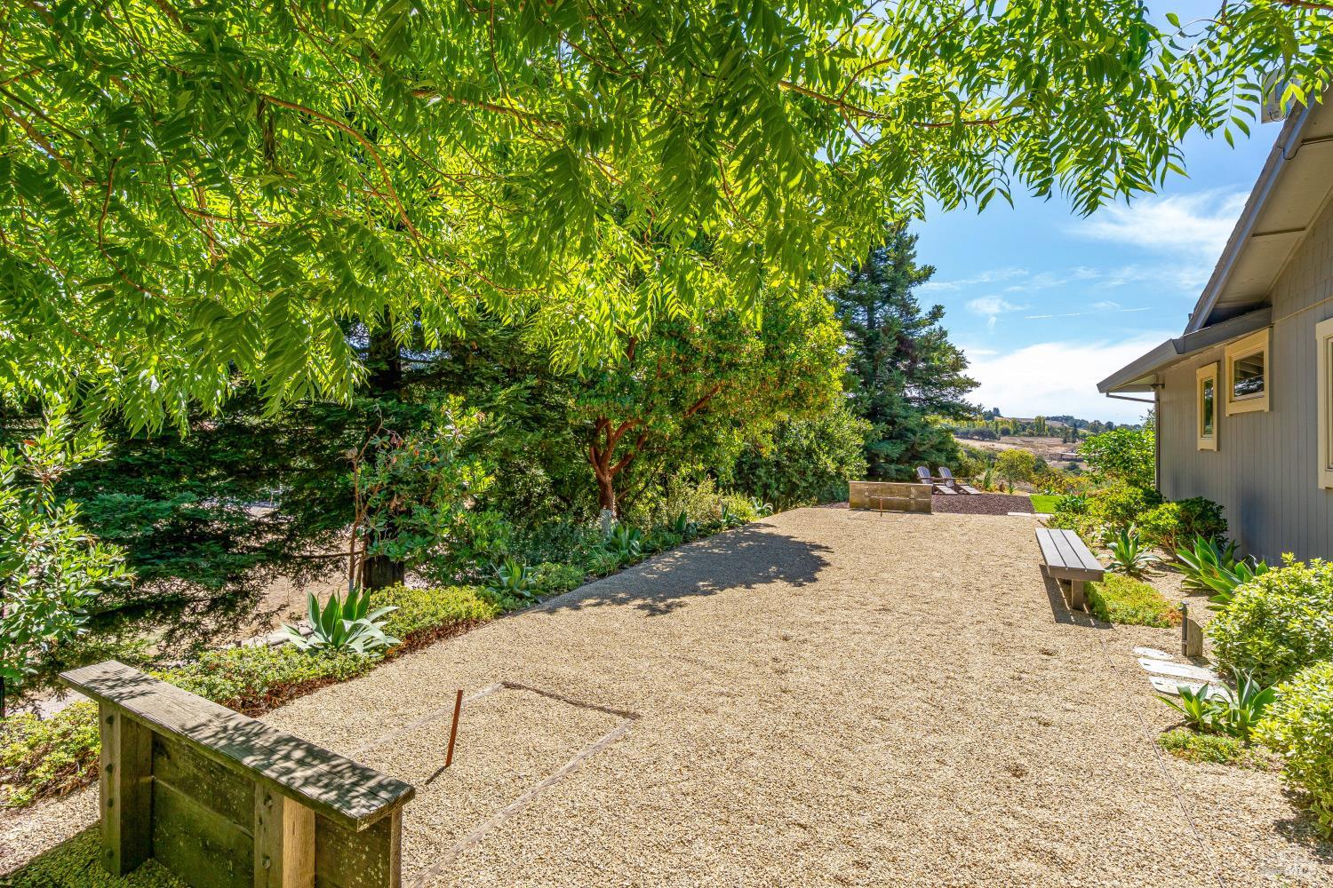 4737 Pressley Road Santa Rosa CA 95404