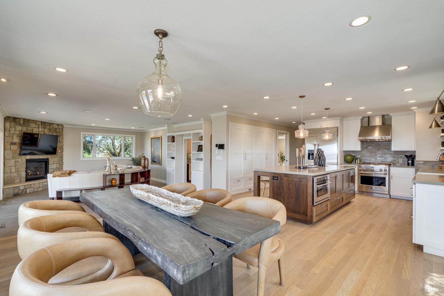 4737 Pressley Road Santa Rosa CA 95404