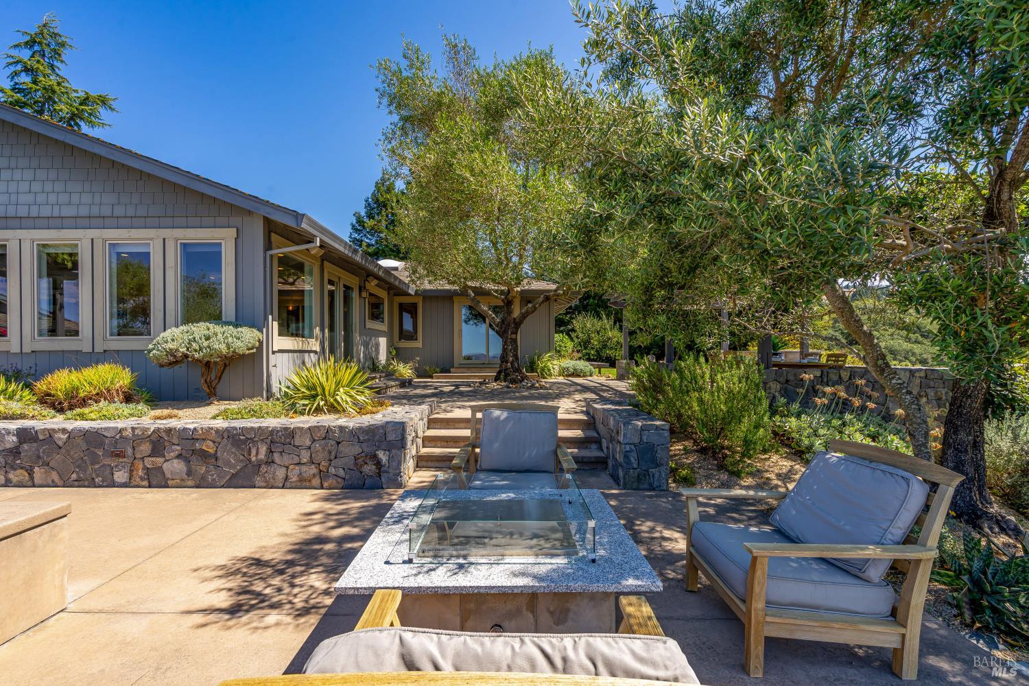 4737 Pressley Road Santa Rosa CA 95404