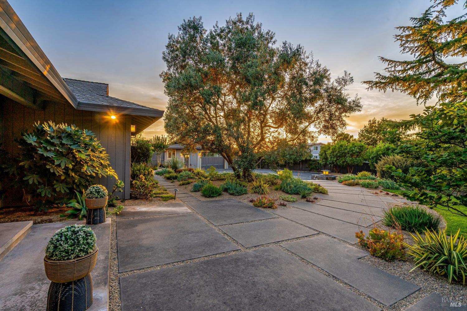4737 Pressley Road Santa Rosa CA 95404