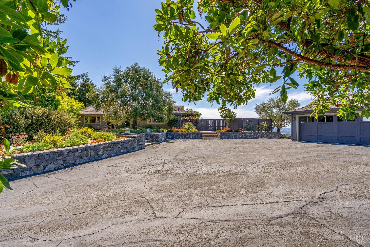 4737 Pressley Road Santa Rosa CA 95404