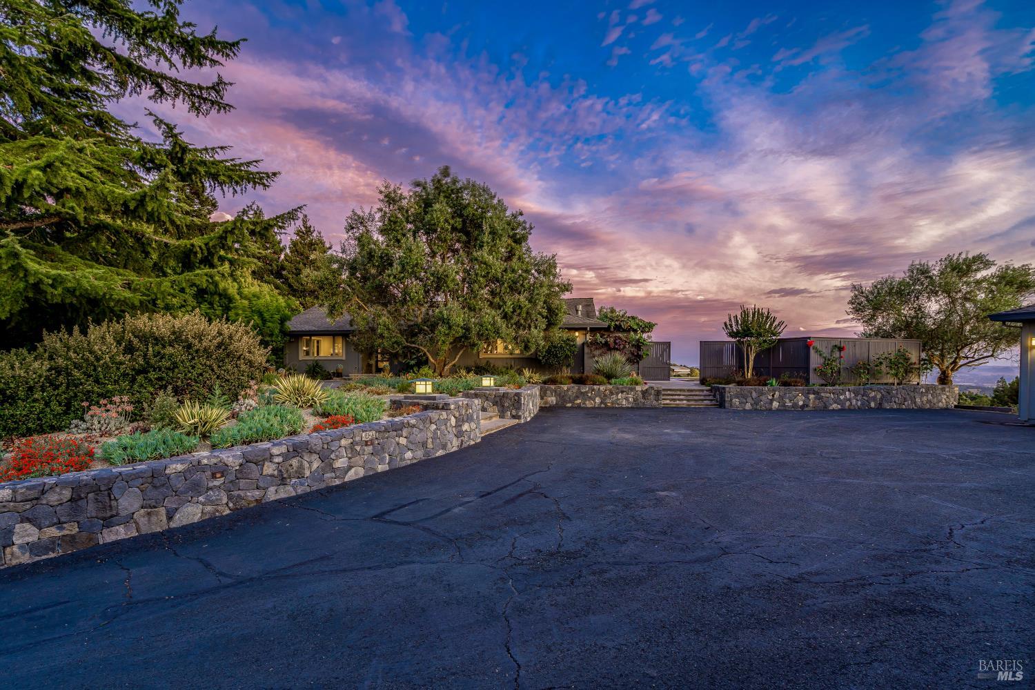 4737 Pressley Road Santa Rosa CA 95404