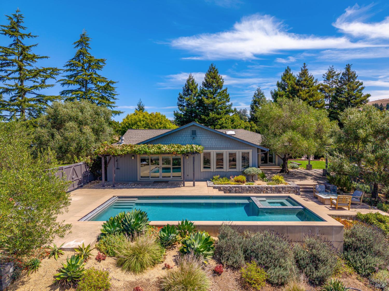 4737 Pressley Road Santa Rosa CA 95404