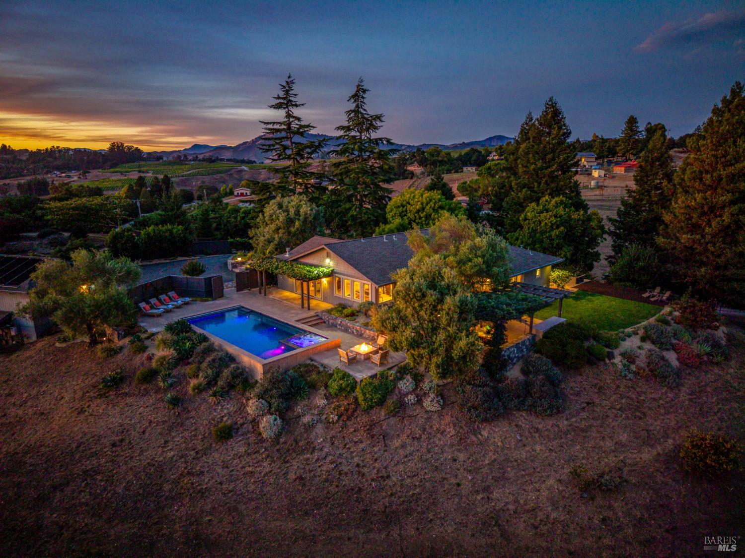 4737 Pressley Road Santa Rosa CA 95404