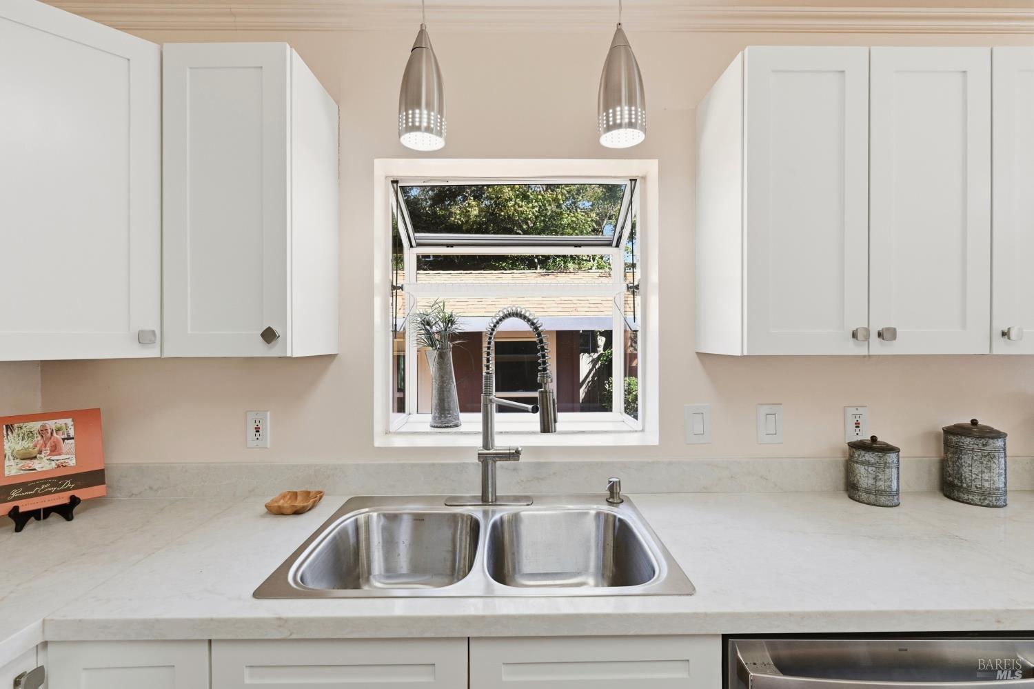 2139 Lone Oak Avenue Napa CA 94558