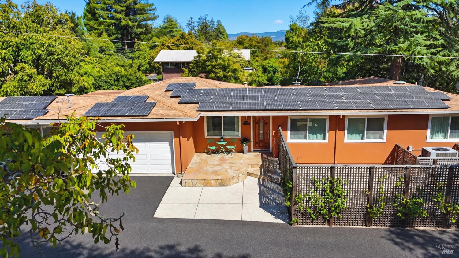 2139 Lone Oak Avenue Napa CA 94558