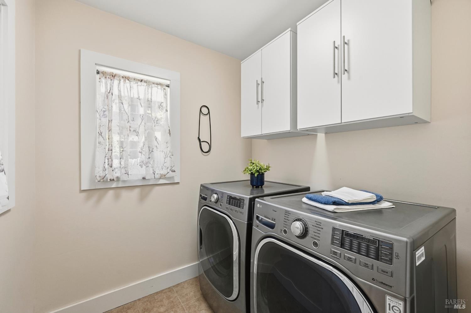 2139 Lone Oak Avenue Napa CA 94558