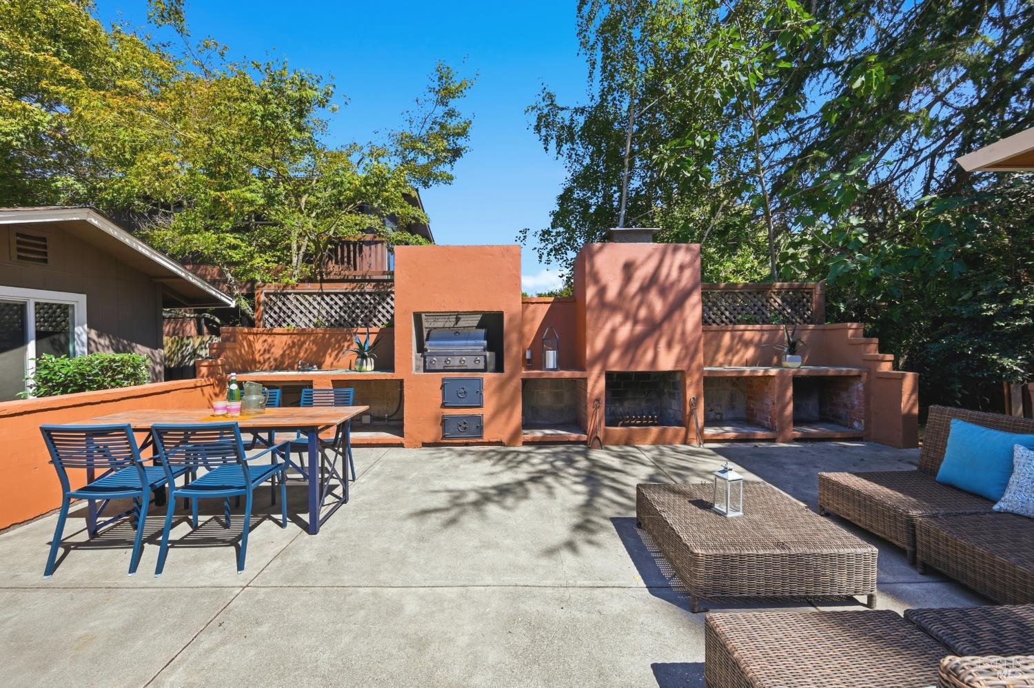 2139 Lone Oak Avenue Napa CA 94558