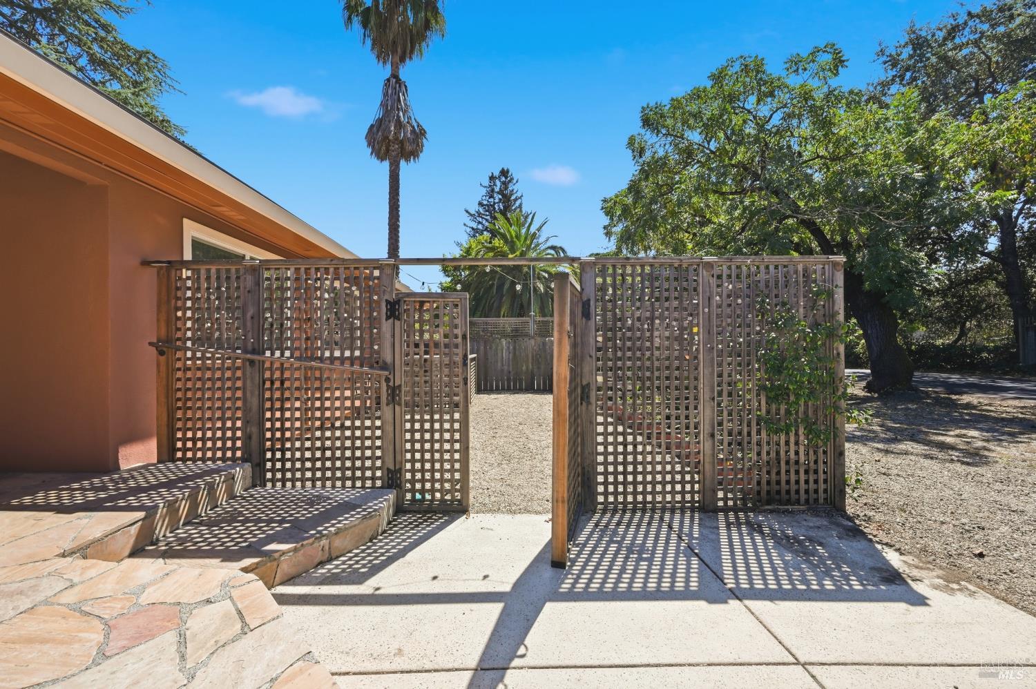2139 Lone Oak Avenue Napa CA 94558
