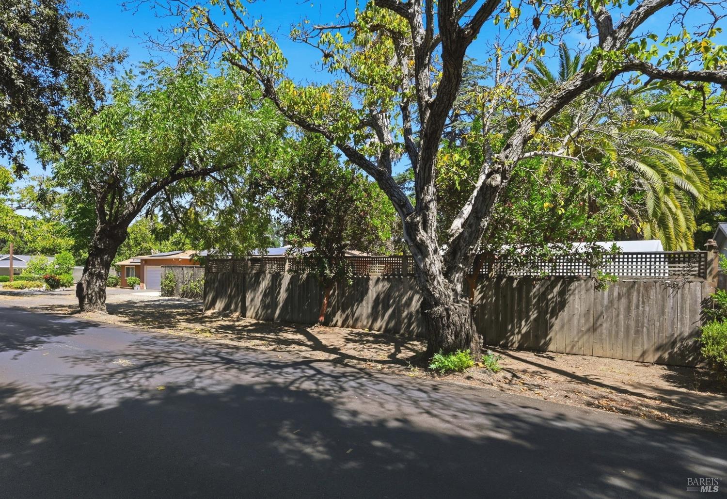 2139 Lone Oak Avenue Napa CA 94558