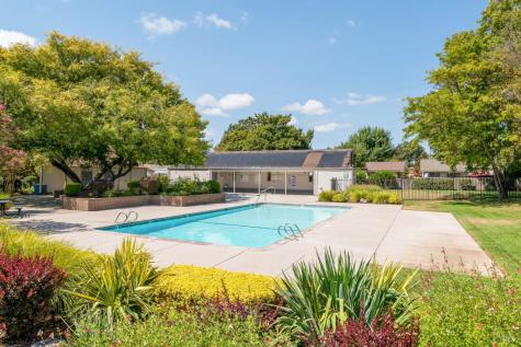 2486 Copperfield Drive Santa Rosa CA 95401