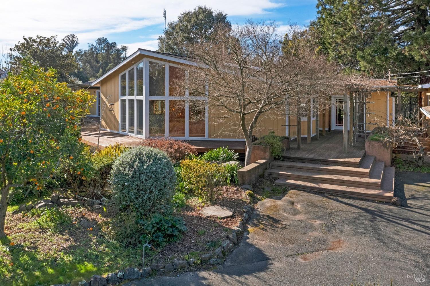 8456 Kennedy Road Sebastopol CA 95472