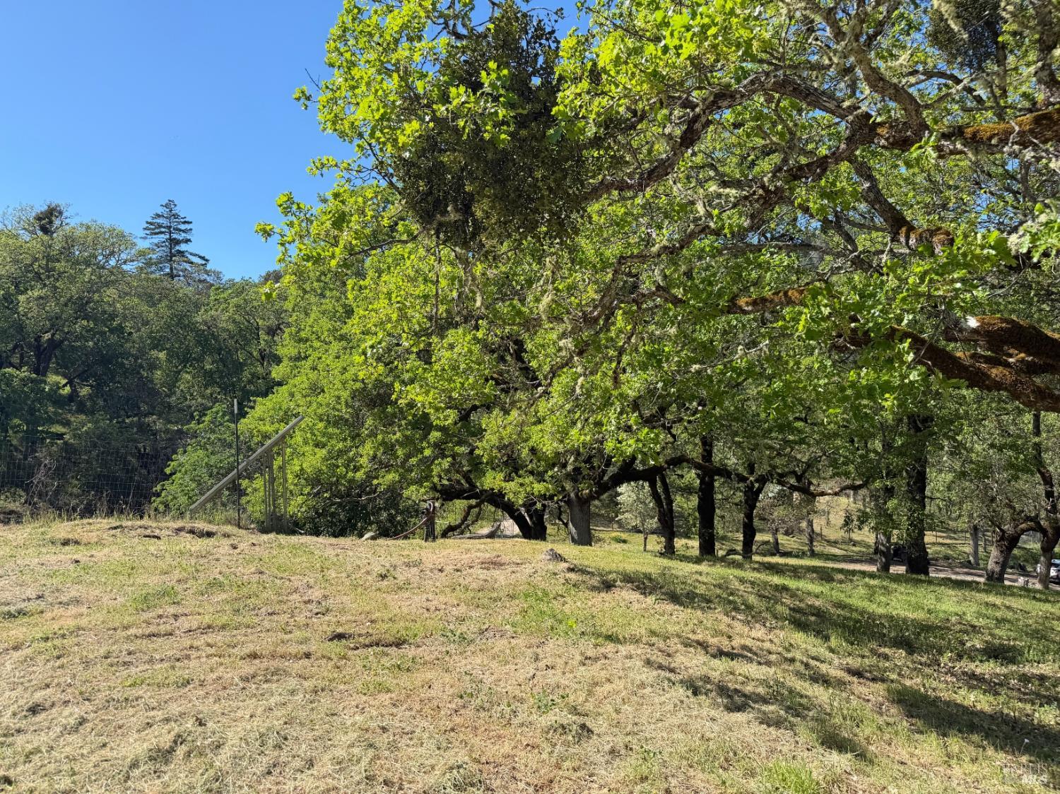 2501 Main Ranch Road Redwood Valley CA 95470