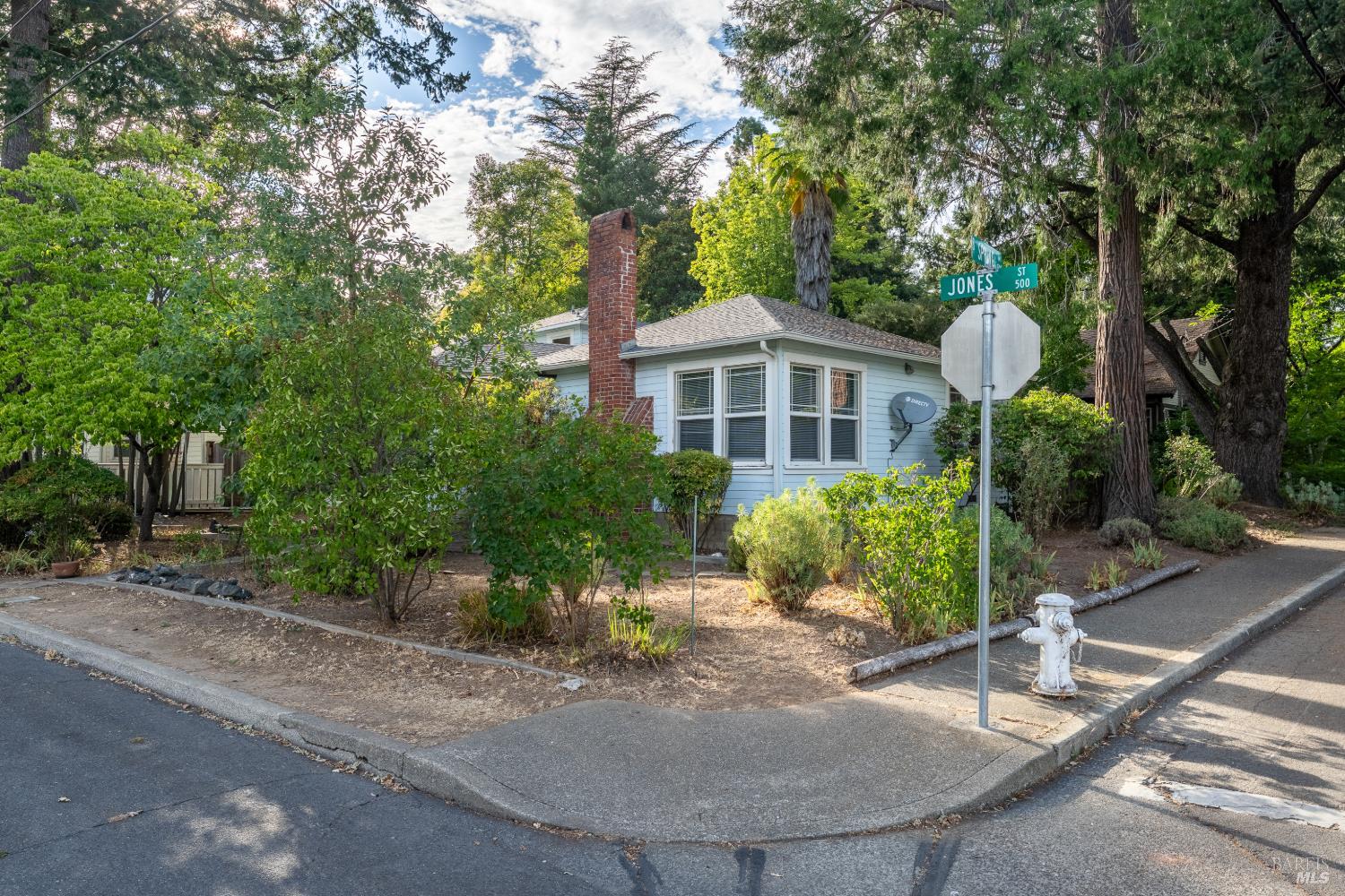 502 Jones Street Ukiah CA 95482
