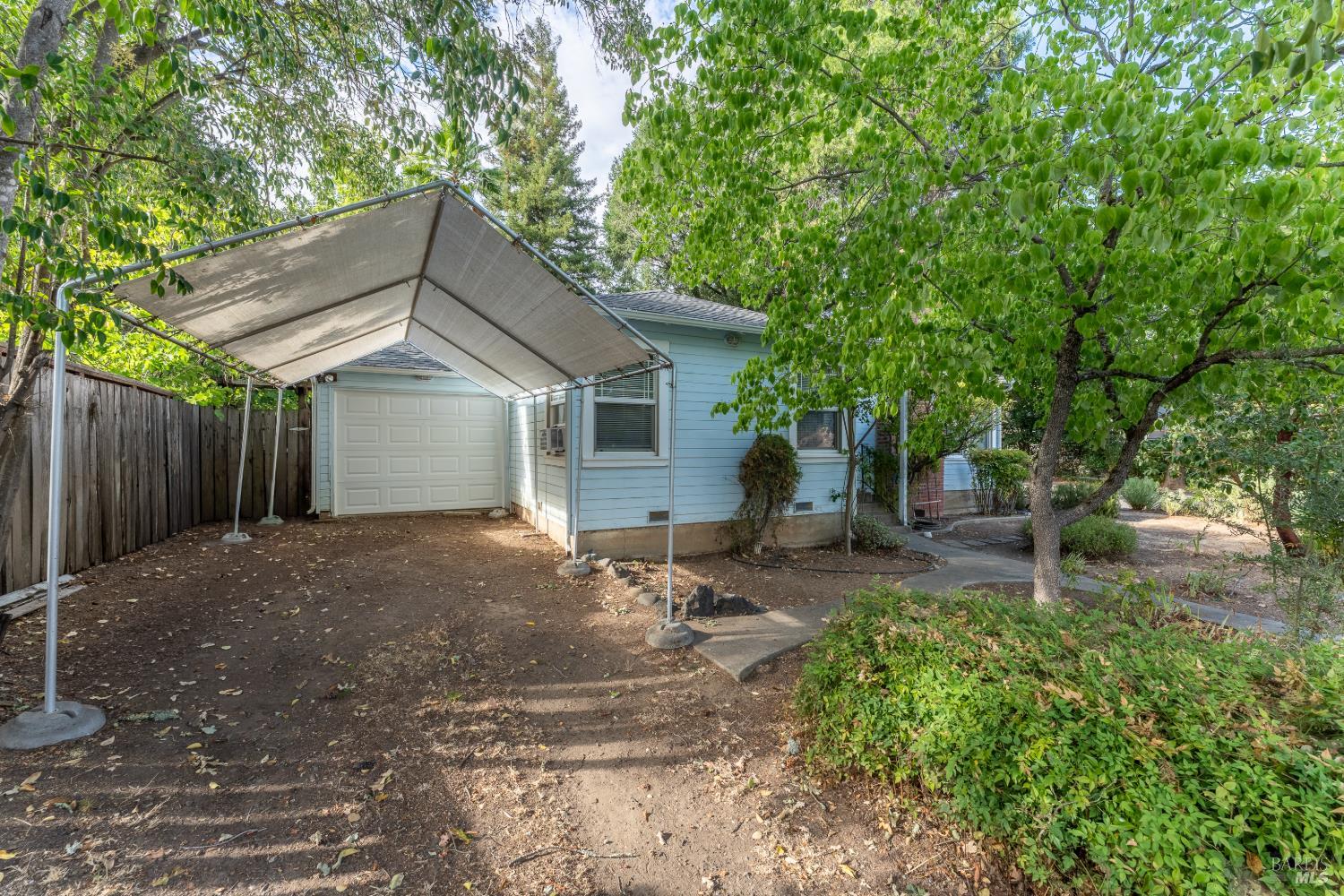 502 Jones Street Ukiah CA 95482