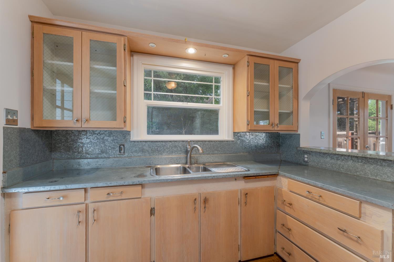502 Jones Street Ukiah CA 95482