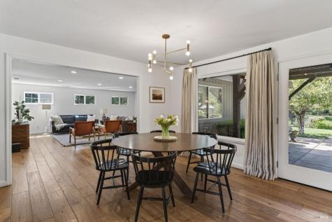 1541 Chablis Road Healdsburg CA 95448