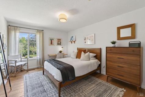 1541 Chablis Road Healdsburg CA 95448