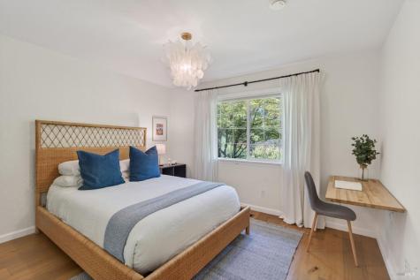 1541 Chablis Road Healdsburg CA 95448