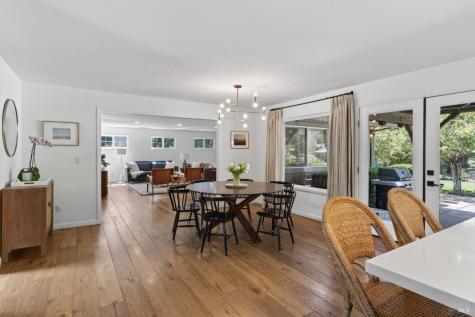 1541 Chablis Road Healdsburg CA 95448