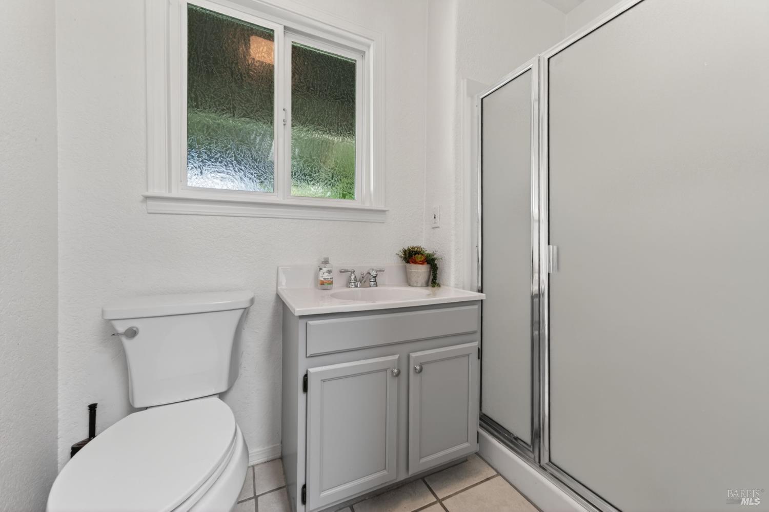 1541 Chablis Road Healdsburg CA 95448