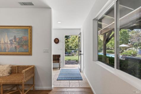 1541 Chablis Road Healdsburg CA 95448