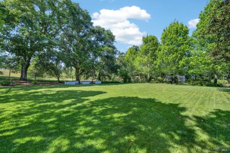 1541 Chablis Road Healdsburg CA 95448