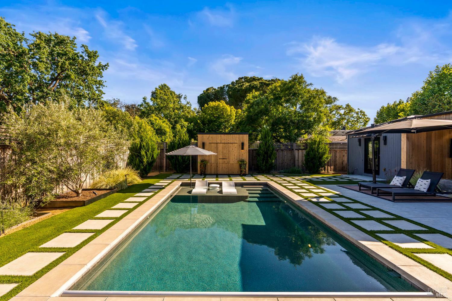 34 View Road Calistoga CA 94515