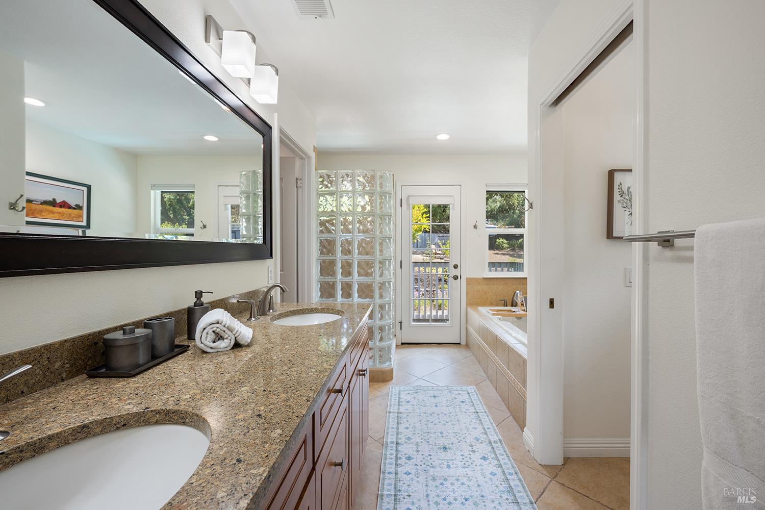 3991 Haven Court Sebastopol CA 95472