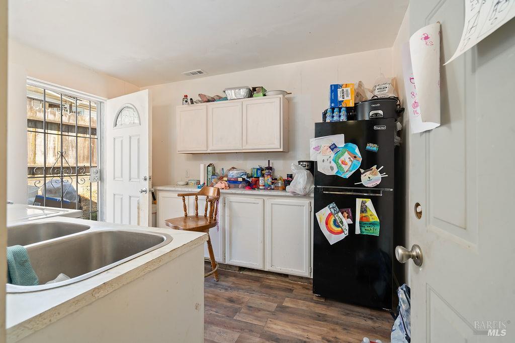 841 Benicia Road Vallejo CA 94591